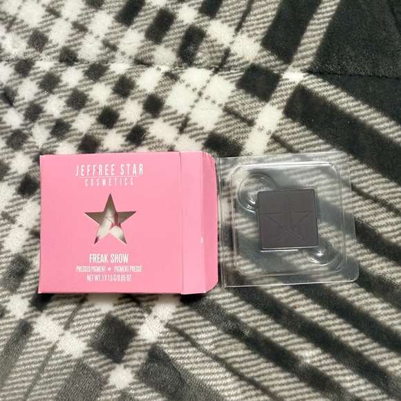 Jeffree Star Freak Show Pressed Pigment Artistry Single - Picture 2 of 2